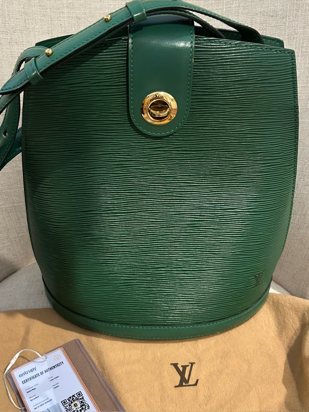 Louis Vuitton Cluny Green Epi Leather Bucket Shoulder Bag w/Entrupy Certificate